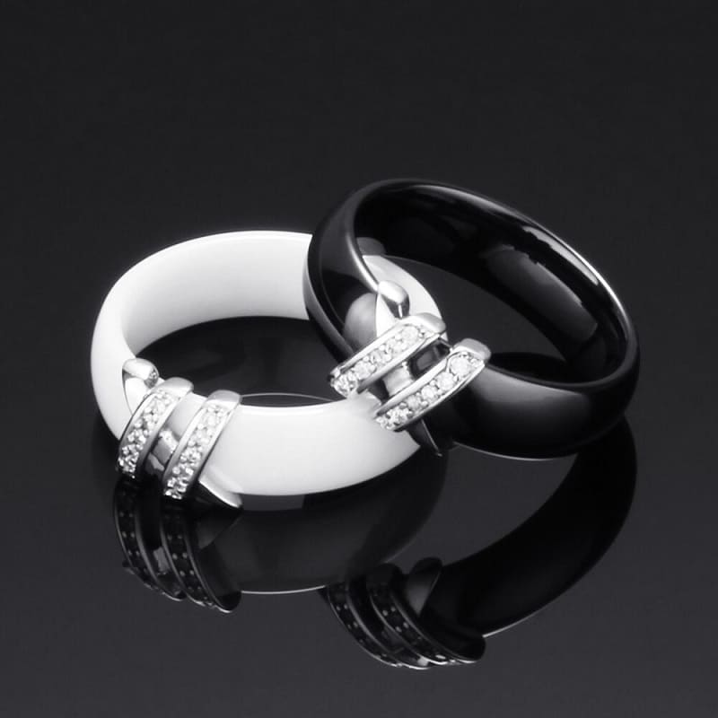 Woman and Man Lacing Lovers Couple Rings