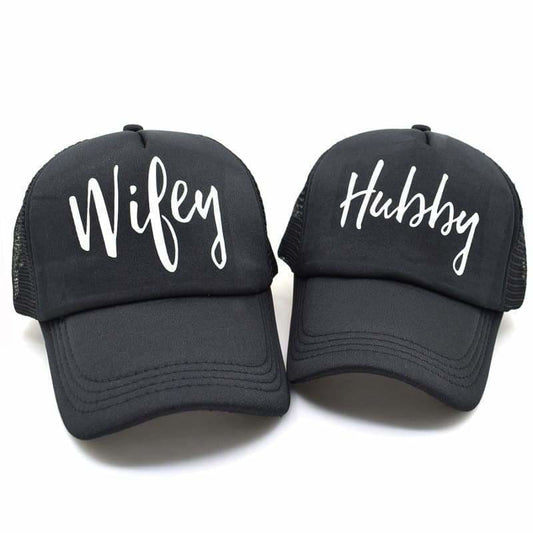 Man et Woman Couple Caps